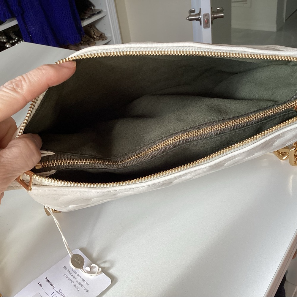 Louis Vuitton Coussin Handbag - Picture 11 of 16